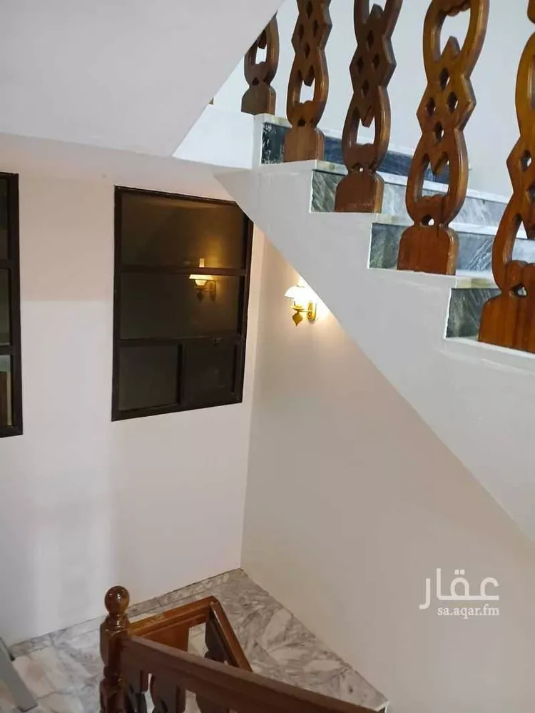 فيلا للإيجار في شارع الدليل, حي النزهة, مدينة الدمام, المنطقة الشرقية صورة 5