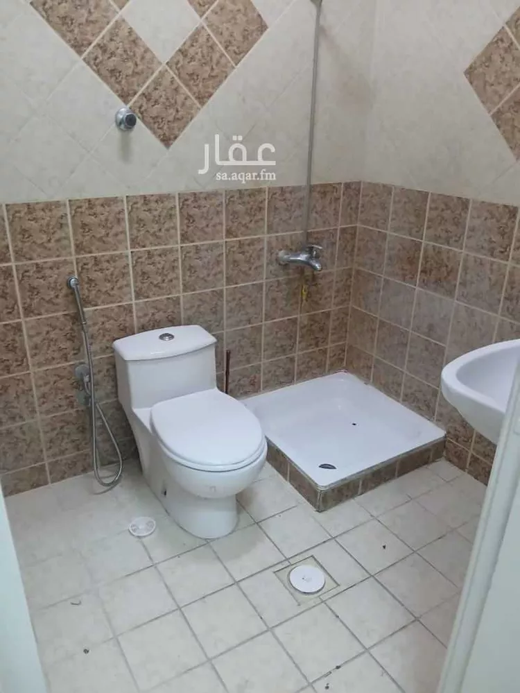 عمارة للإيجار في شارع مروج الامير, حي المروج, مدينة تبوك, منطقة تبوك صورة 2