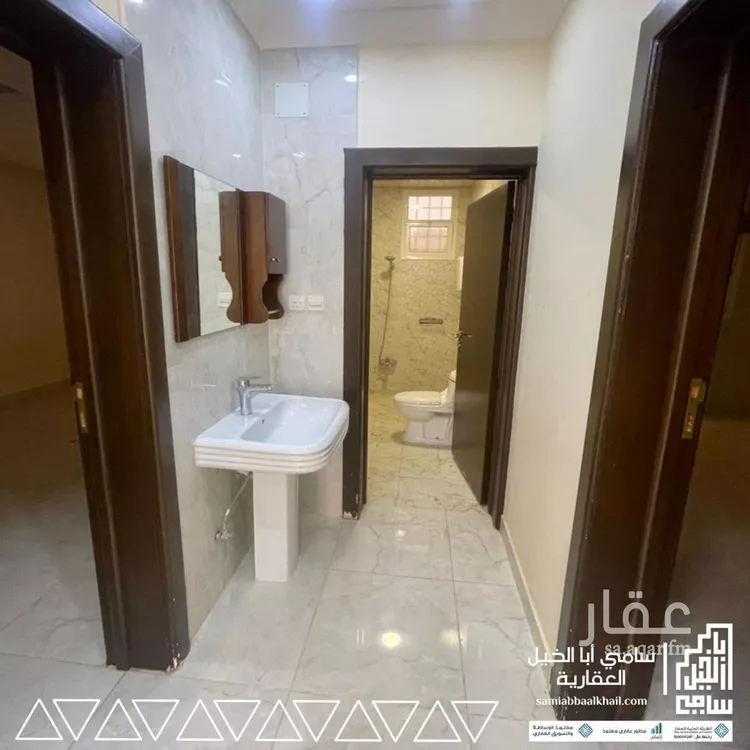 فيلا للبيع في شارع عبدالعزيز بن سبيل, حي الصفاء, مدينة البكيريه, منطقة القصيم صورة 5