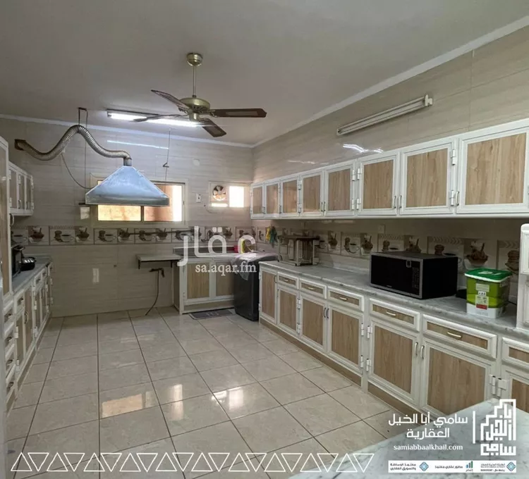 فيلا للبيع في شارع طريق الملك سعود بن عبدالعزيز, حي الزهرة, مدينة البكيرية, منطقة القصيم صورة 3