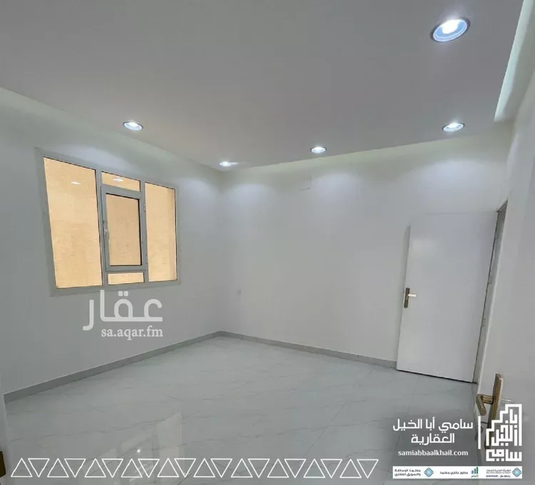 فيلا للبيع في شارع رزين ابن انس السلمي, حي الرياض, مدينة البكيرية, منطقة القصيم صورة 2
