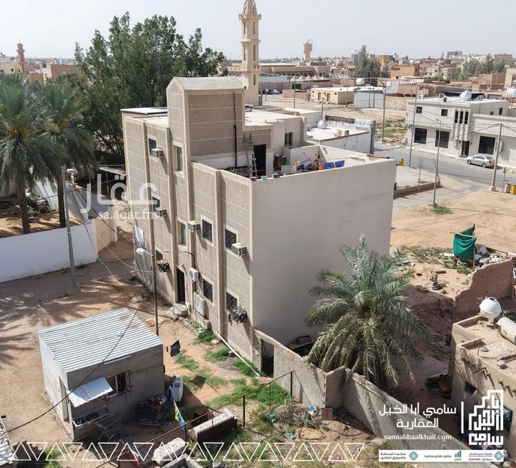 عمارة للبيع في حي الديرة, مدينة البكيرية, منطقة القصيم صورة 3