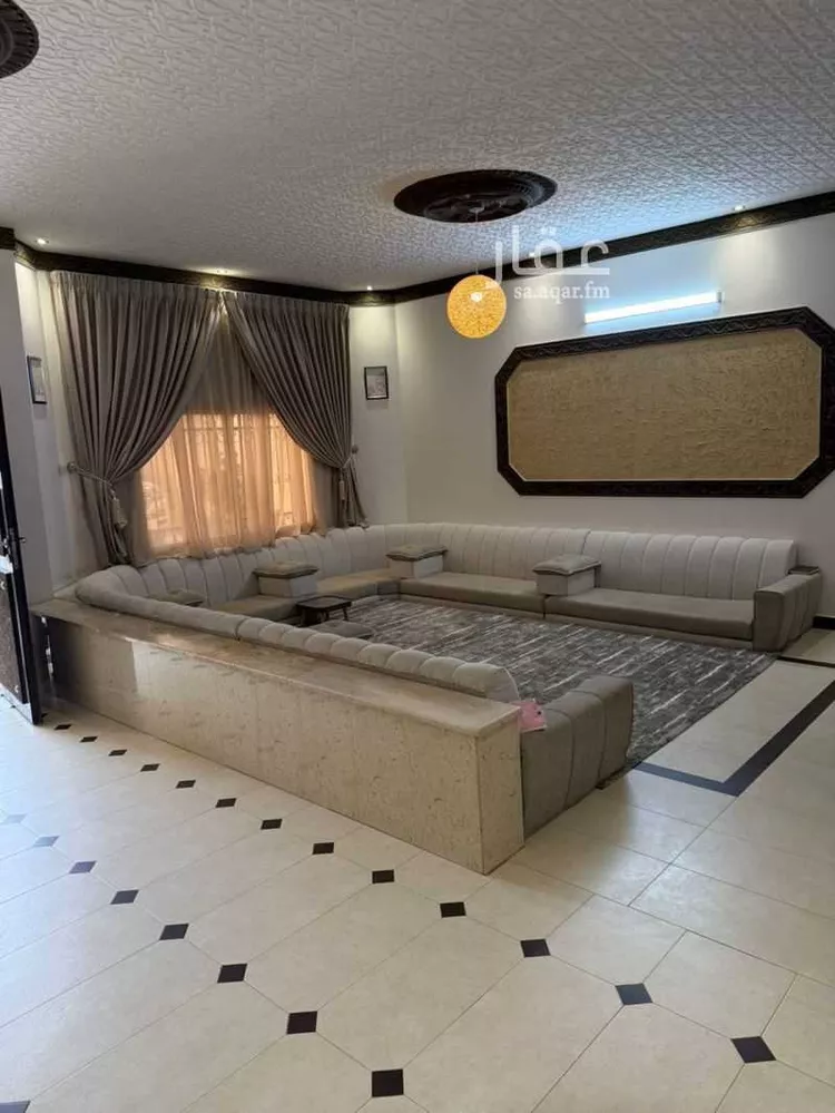 فيلا للبيع في شارع معن السعدي, حي النقرة, مدينة حائل, منطقة حائل صورة 2