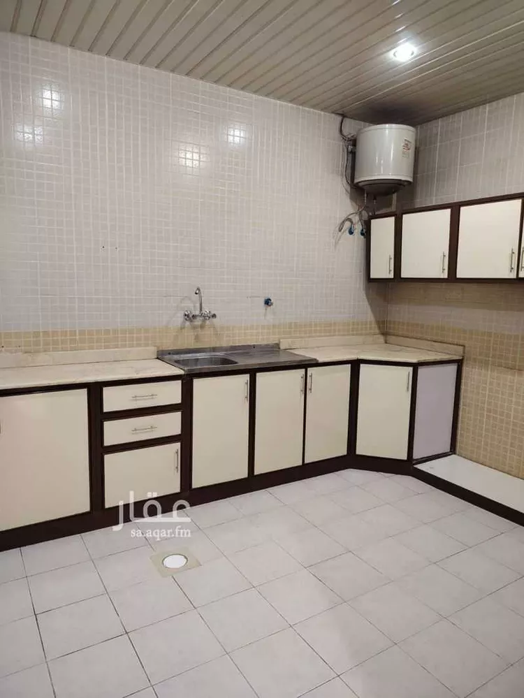 شقة للإيجار في شارع بيعة العقبة, حي السعادة, مدينة الرياض, منطقة الرياض