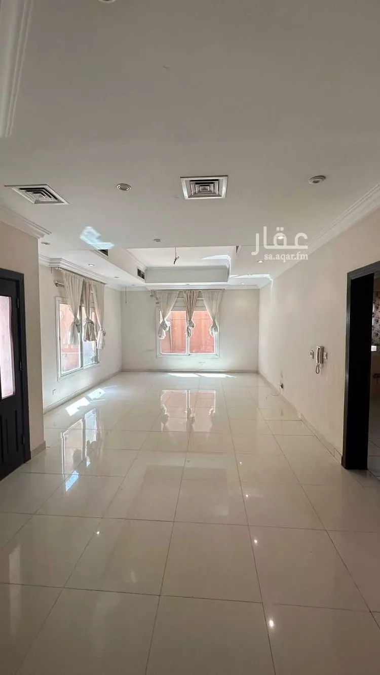 فيلا للبيع في شارع 27893934, حي البحيرة, مدينة الخبر, المنطقة الشرقية صورة 3