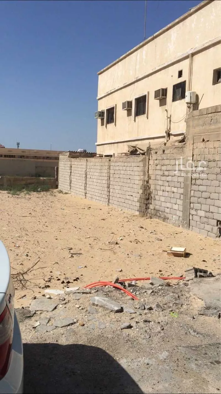 عمارة للبيع في شارع زياد بن عزير, حي المريكبات, مدينة الدمام, المنطقة الشرقية صورة 2