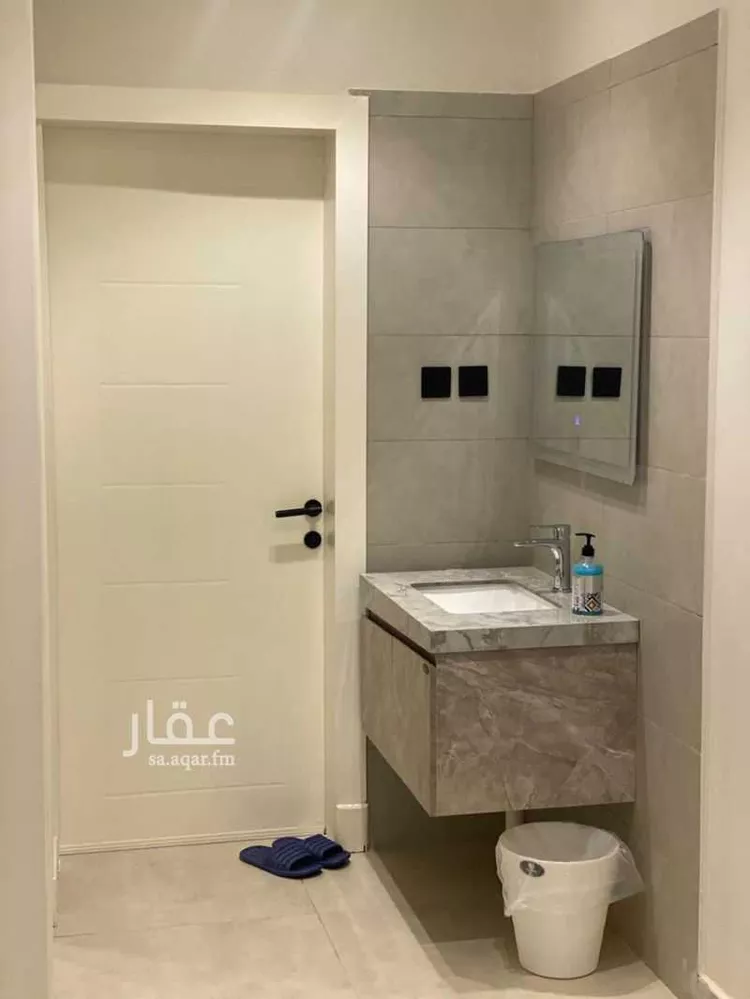 شقة للإيجار في شارع مجد الدين بن الأثير ، حي عكاظ ، الرياض ، منطقة الرياض صورة 2