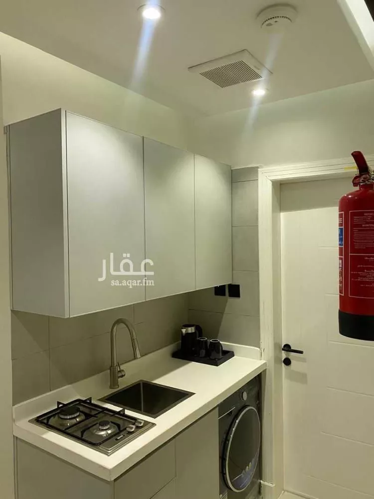 شقة للإيجار في شارع مجد الدين بن الأثير, حي عكاظ, مدينة الرياض, منطقة الرياض صورة 5