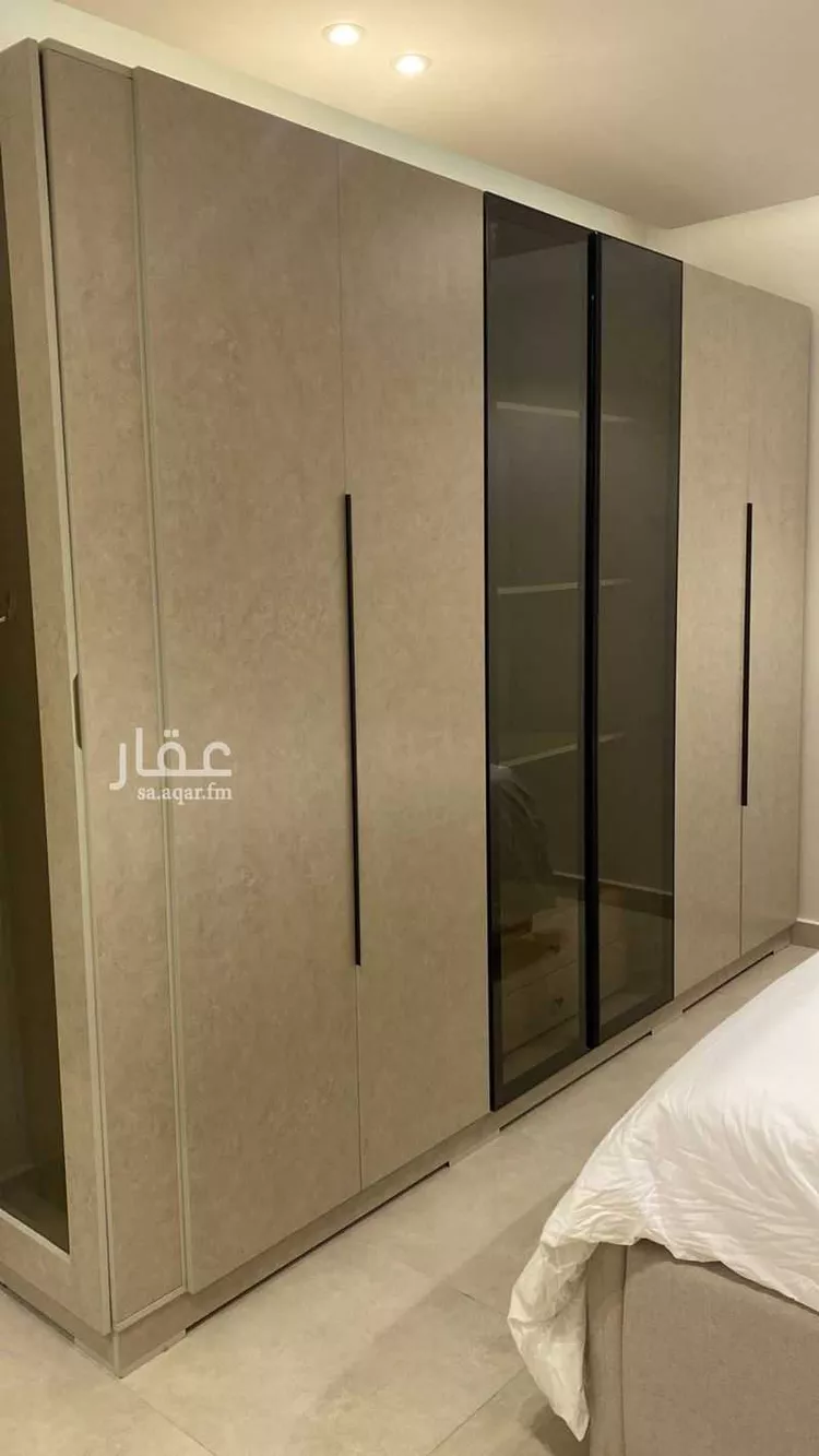 شقة للإيجار في شارع مجد الدين بن الأثير, حي عكاظ, مدينة الرياض, منطقة الرياض