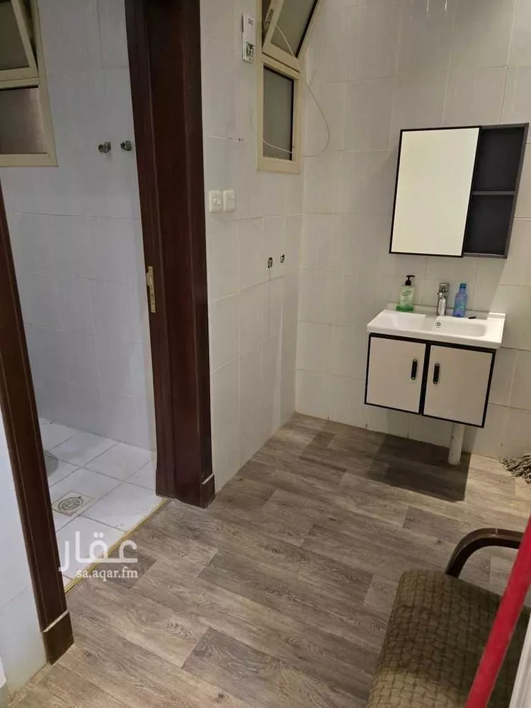 مكتب تجاري للإيجار في شارع المصانع, حي الحمراء, مدينة الرياض, منطقة الرياض صورة 4