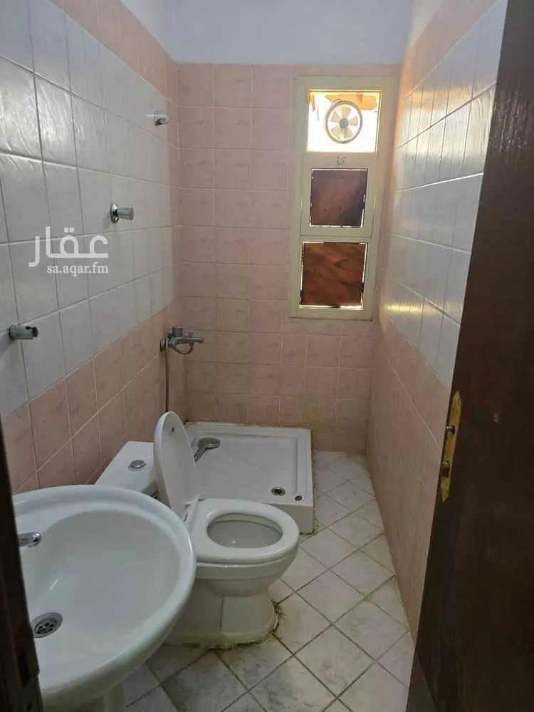 فيلا للبيع في شارع عمودان, حي المونسية, مدينة الرياض, منطقة الرياض 10