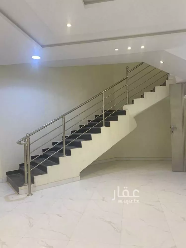 فيلا للبيع في شارع بدر النموذجي, حي بدر, مدينة الرياض, منطقة الرياض صورة 3