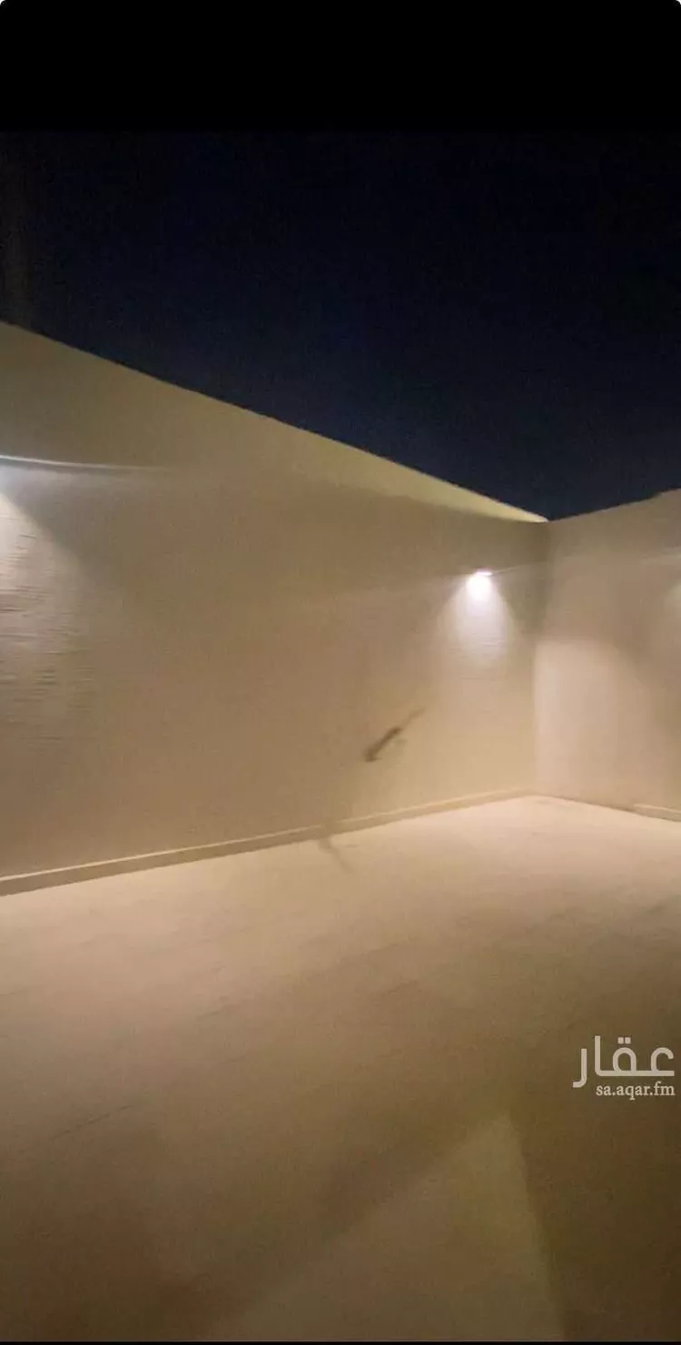 فيلا للبيع في شارع أحمد بن محمد البغدادي, حي عكاظ, مدينة الرياض, منطقة الرياض صورة 5