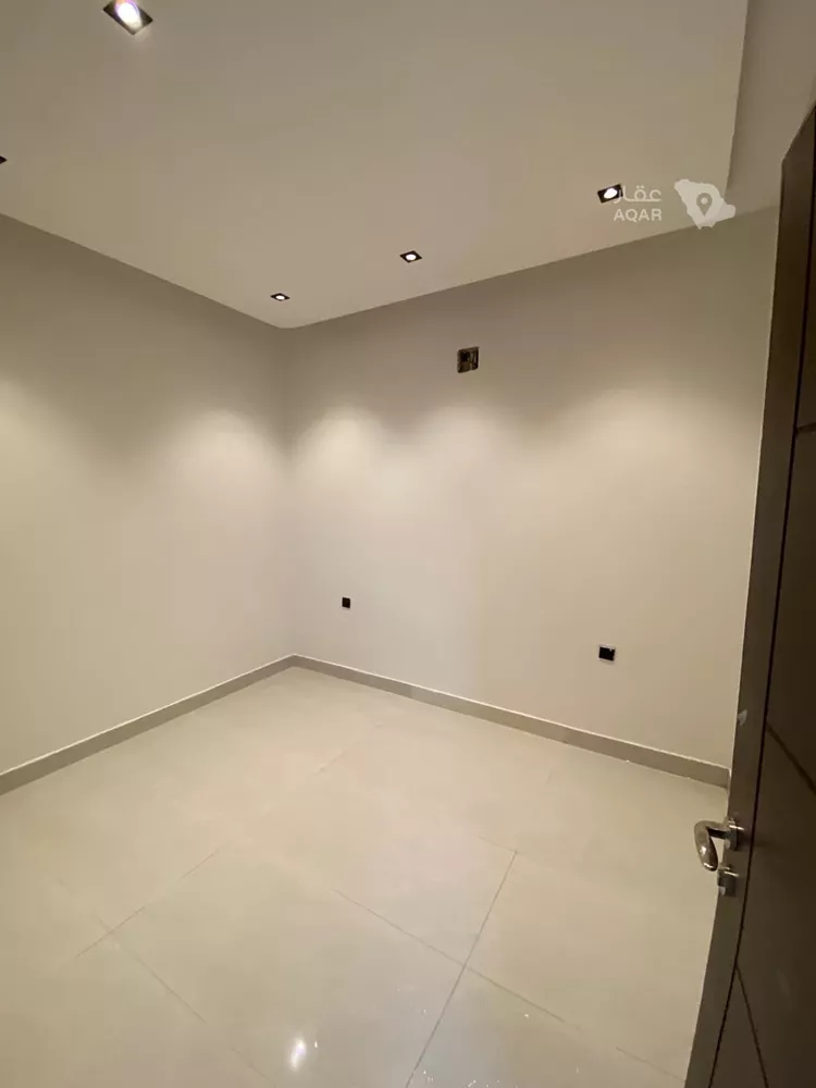 شقة للبيع في شارع طريق العزيزيه, حي طيبة, مدينة الرياض, منطقة الرياض 9