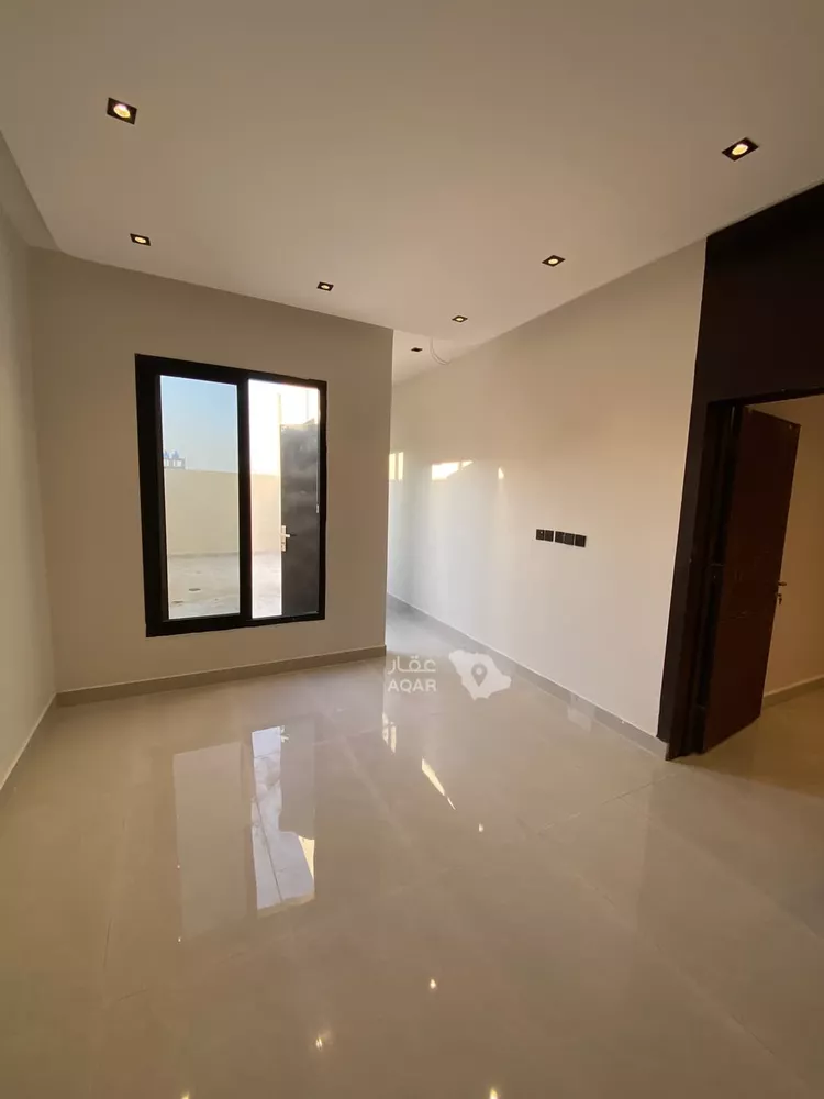 شقة للبيع في شارع طريق العزيزيه, حي طيبة, مدينة الرياض, منطقة الرياض 5