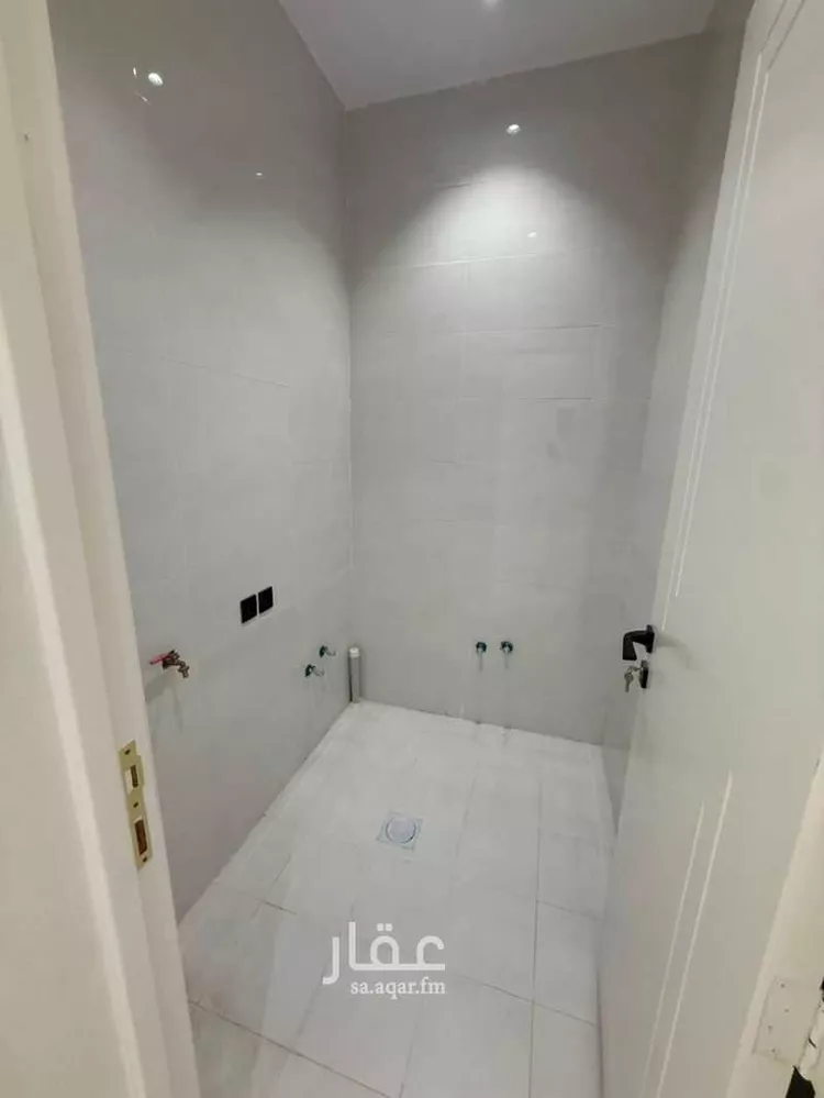 Floor for Sale in Riyadh Sultanah 8