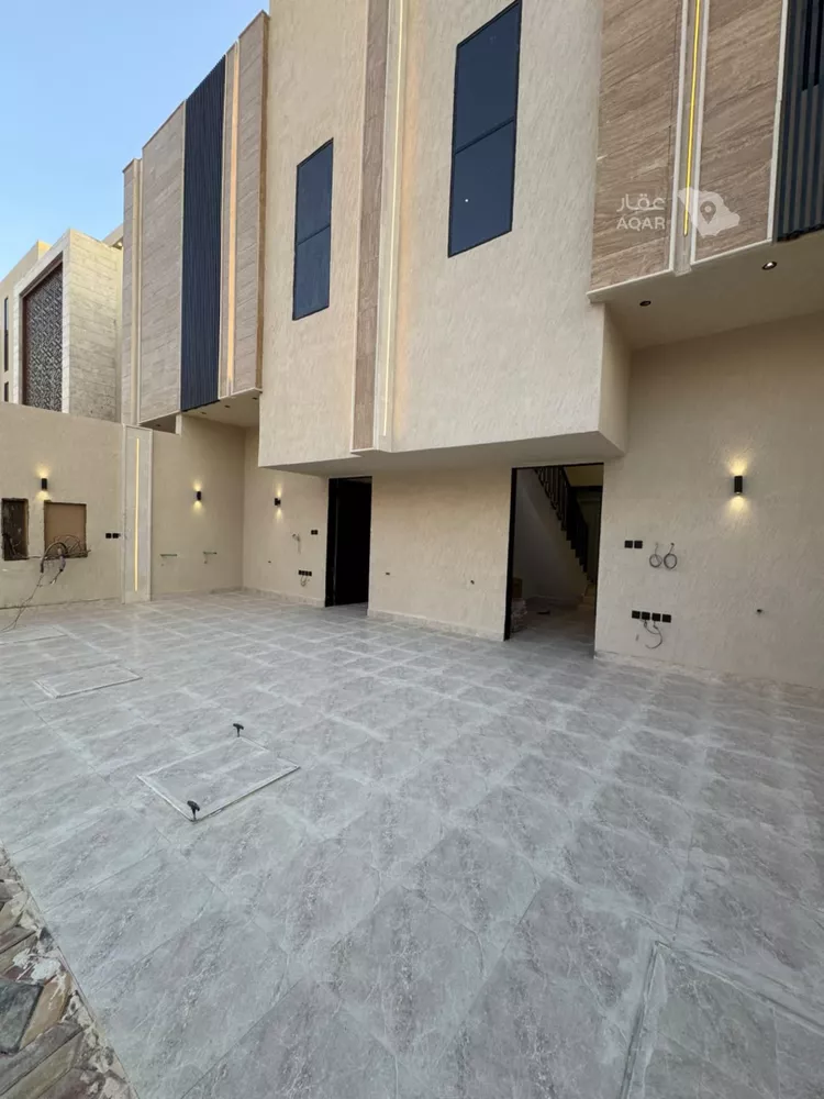 دور للبيع في شارع المنذر بن الزبير, حي طويق, مدينة الرياض, منطقة الرياض