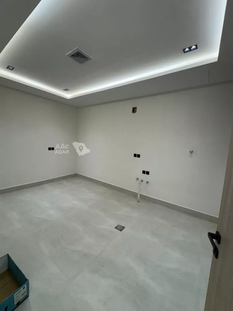 دور للبيع في شارع المنذر بن الزبير, حي طويق, مدينة الرياض, منطقة الرياض 6
