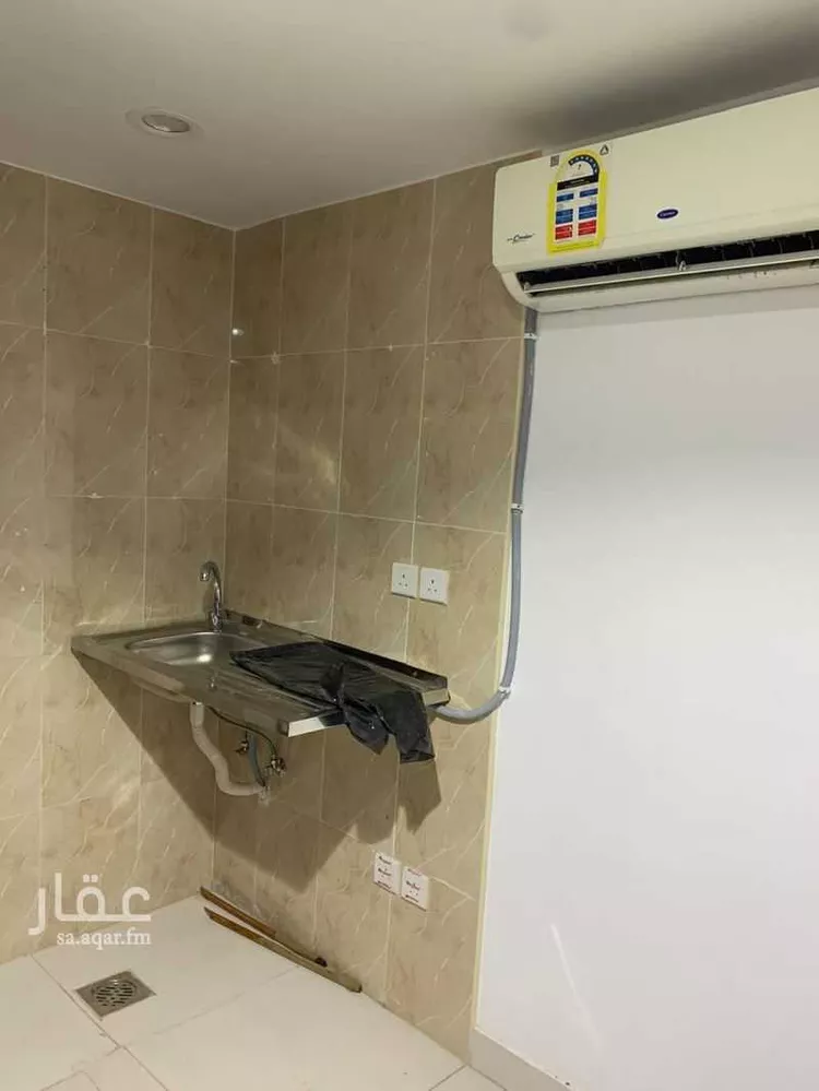 غرفة للإيجار في شارع نوفل ، حي الشاطئ ، جدة ، جدة