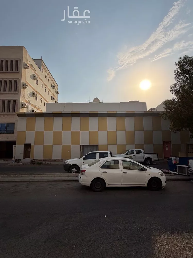 Building for Sale in Jeddah Al Bawadi