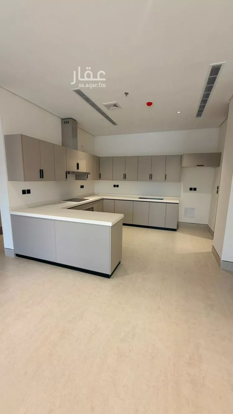شقة للإيجار في شارع الالمعي, حي البندرية, مدينة الخبر, المنطقة الشرقية 11