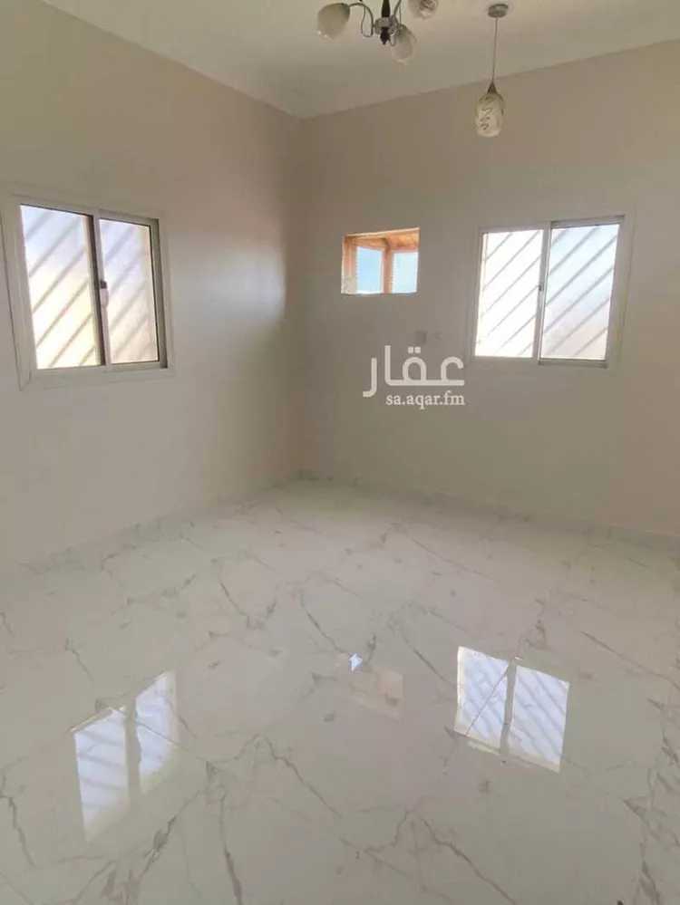 شقة للإيجار في شارع شارع 49 ب, حي السويس 2, مدينة جازان, منطقة جازان صورة 4