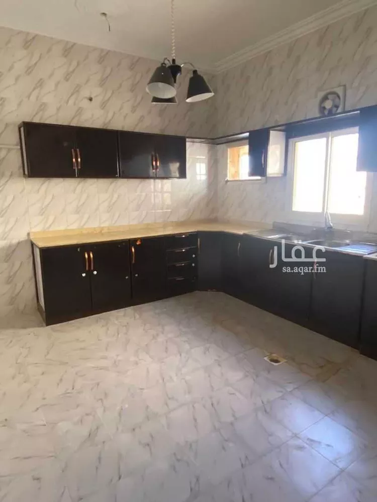 شقة للإيجار في شارع شارع 49 ب, حي السويس 2, مدينة جازان, منطقة جازان صورة 5