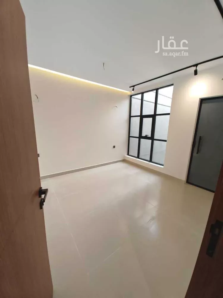 فيلا للبيع في شارع رويغب, حي المصيف, مدينة الرياض, منطقة الرياض صورة 4