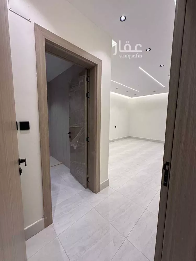 Floor for Sale in Medina Ad Difa 6