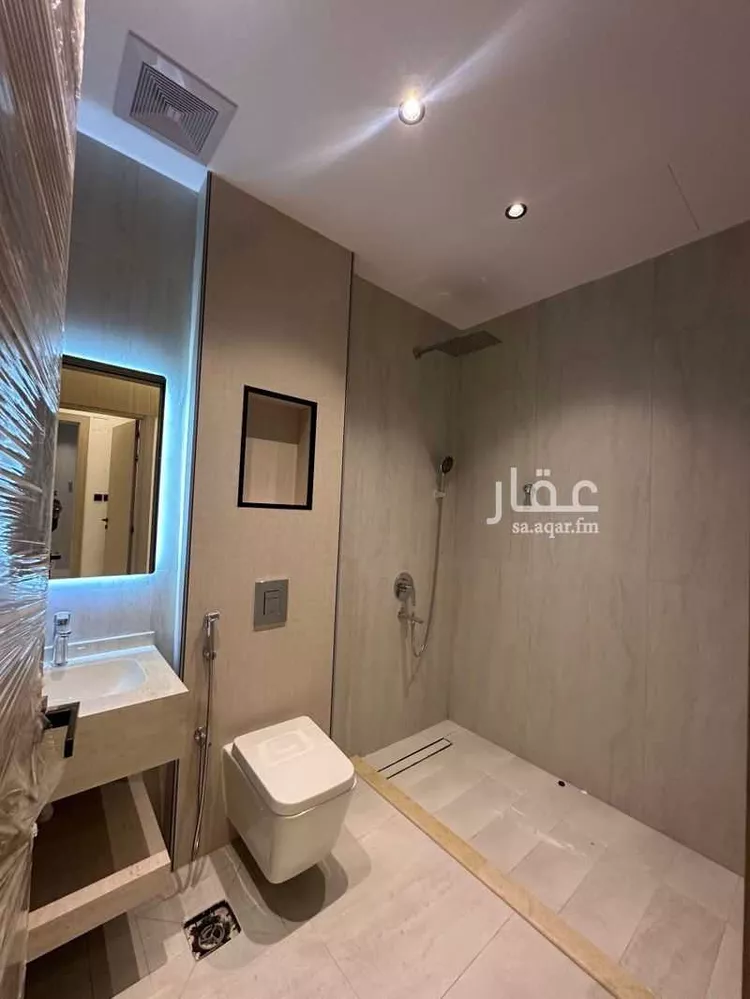 شقة للبيع في شارع عبدالرحمن ابن قرط الثمالي, حي الدفاع, مدينة المدينة المنورة, منطقة المدينة المنورة 8