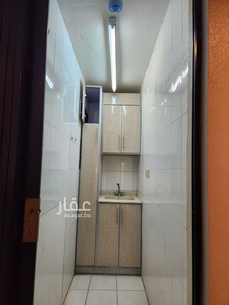مكتب تجاري للإيجار في شارع الملك عبدالله ابن عبدالعزيز سعود الفرعي, حي الملك سلمان, مدينة الرياض, منطقة الرياض