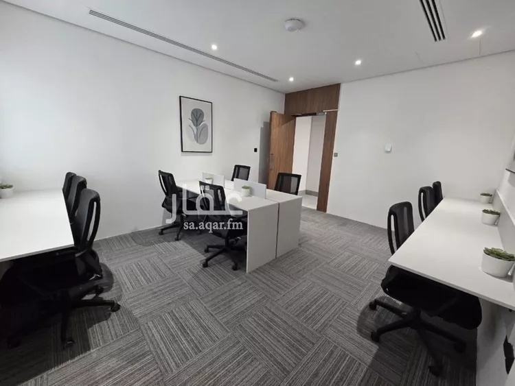 مكتب تجاري للإيجار في شارع سعود بن عبدالعزيز بن محمد الفرعي, حي التعاون, مدينة الرياض, منطقة الرياض صورة 4