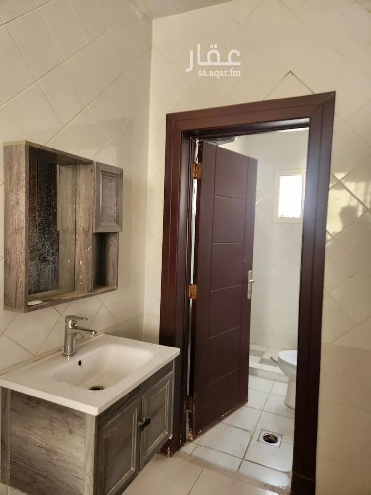 عمارة للإيجار في شارع الخطيب بن تيمية, حي العود, مدينة الرياض, منطقة الرياض صورة 2