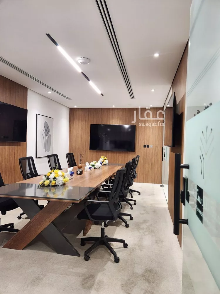 مكتب تجاري للإيجار في شارع سعود بن عبدالعزيز بن محمد الفرعي, حي التعاون, مدينة الرياض, منطقة الرياض صورة 4