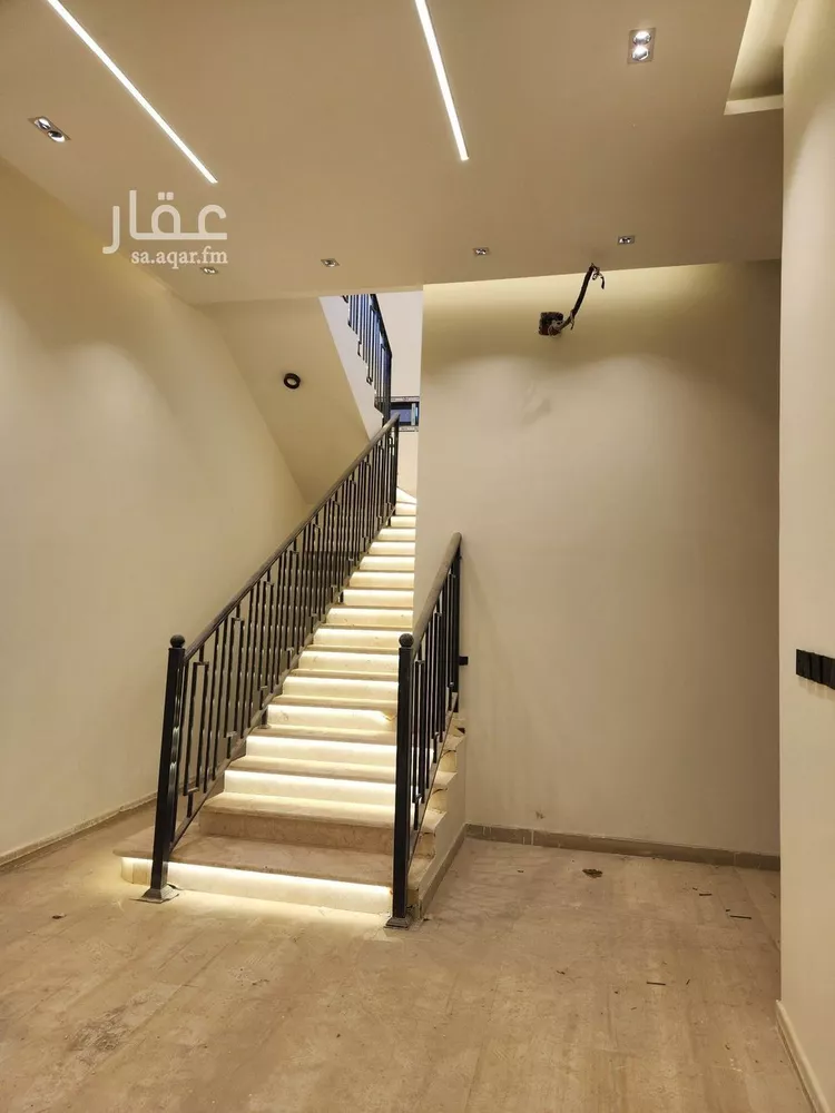 Floor for Rent in Riyadh Al Uraija Al Gharbiyah