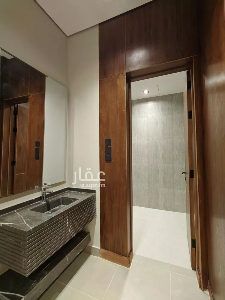 دور للبيع في شارع نويعمه, حي اليرموك, مدينة الرياض, منطقة الرياض 8