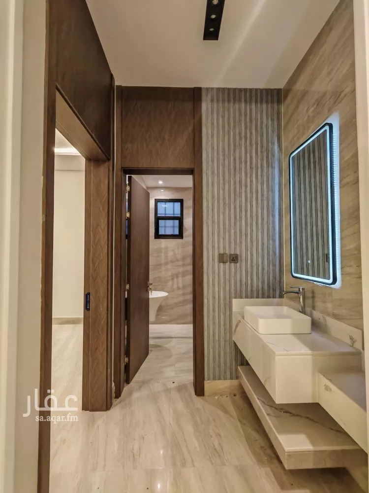 فيلا للبيع في شارع محمد الطائي, حي الرمال, مدينة الرياض, منطقة الرياض صورة 3