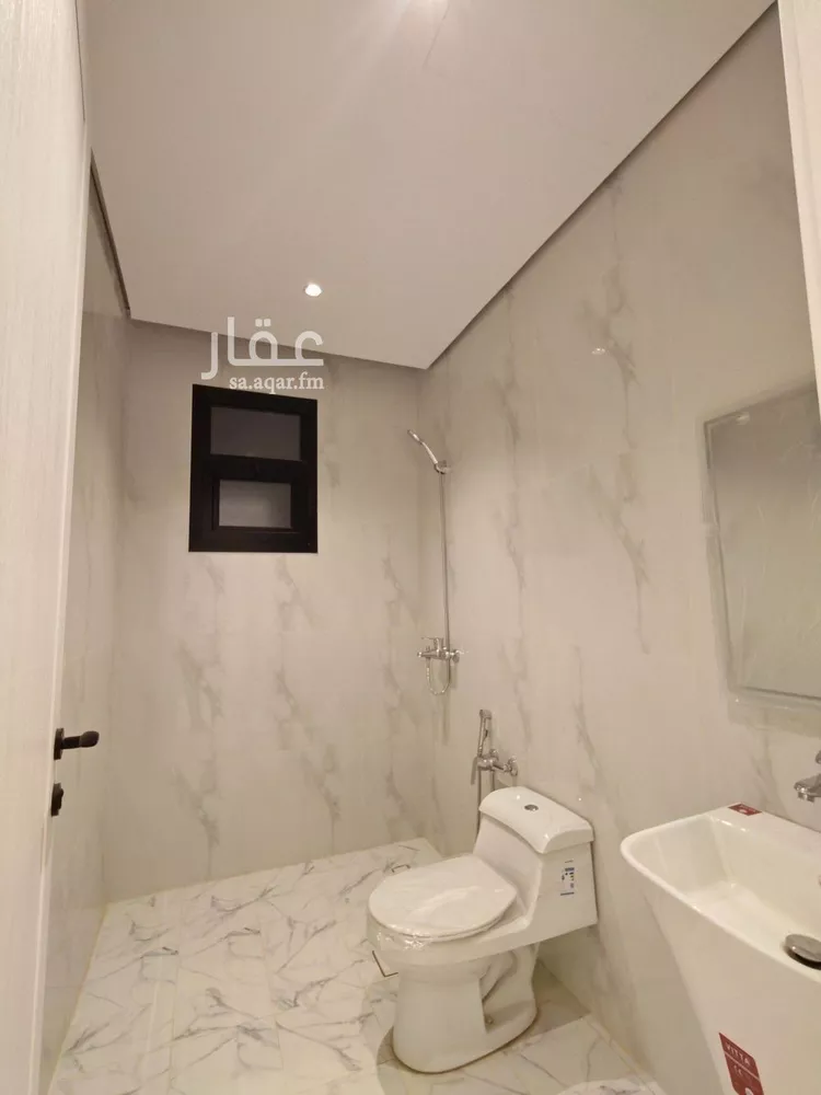 دور للبيع في شارع عبدالله بن جاسر, حي الرمال, مدينة الرياض, منطقة الرياض صورة 3