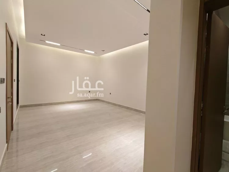 Floor for Sale in Riyadh Ar Rimal 10