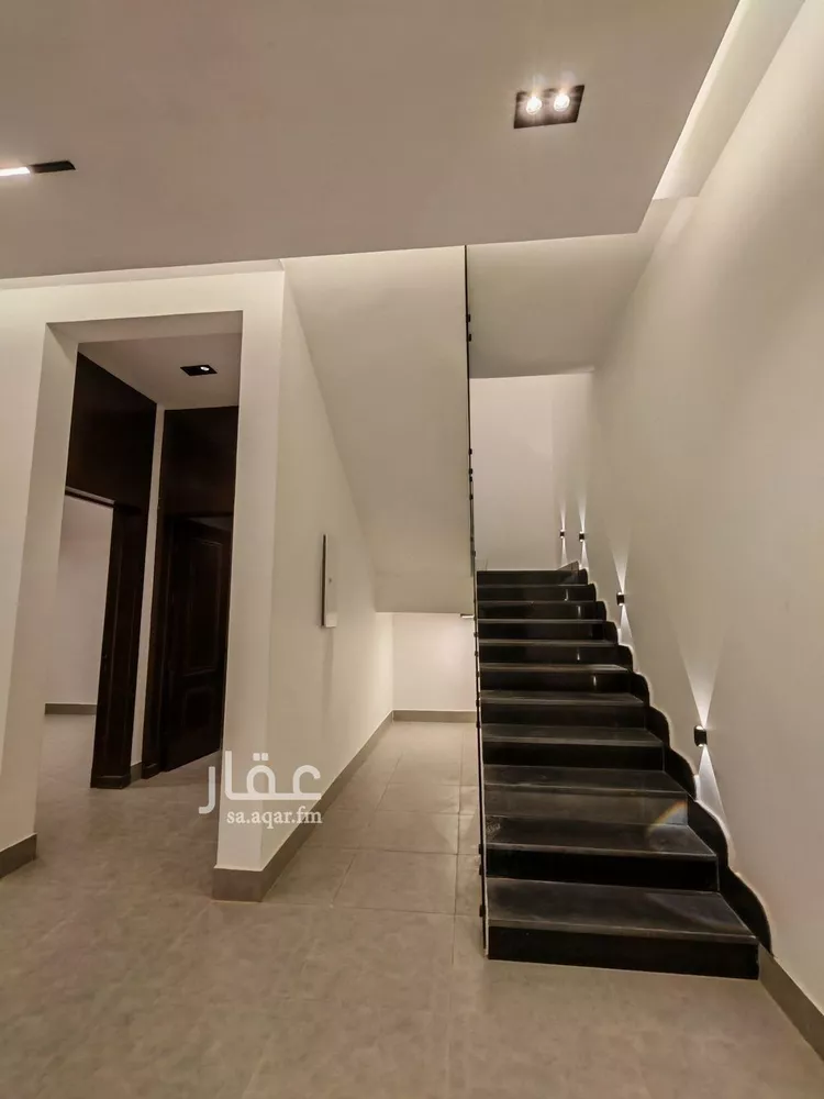 دور للبيع في شارع رقم 286, حي المونسية, مدينة الرياض, منطقة الرياض صورة 3