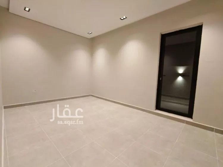 فيلا للبيع في شارع أحمد بن أصبغ, حي الرمال, مدينة الرياض, منطقة الرياض صورة 2
