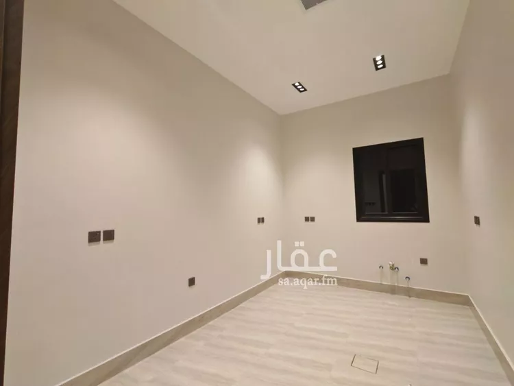 فيلا للبيع في شارع محمد الطائي, حي الرمال, مدينة الرياض, منطقة الرياض صورة 2