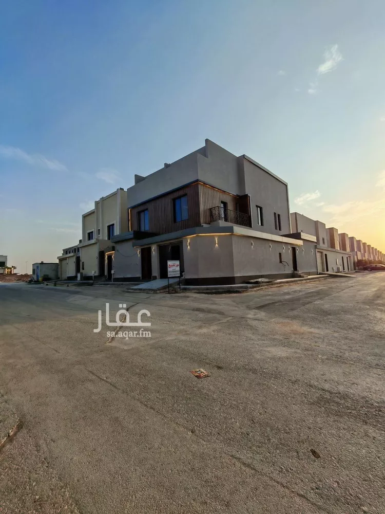 فيلا للبيع في شارع عبيدالله الفقيه, حي الرمال, مدينة الرياض, منطقة الرياض