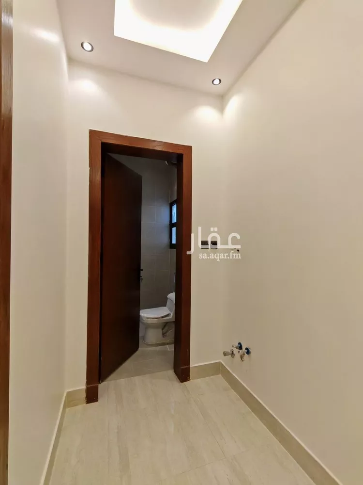 دور للبيع في شارع محمد بن عيسى العدني, حي الرمال, مدينة الرياض, منطقة الرياض صورة 2