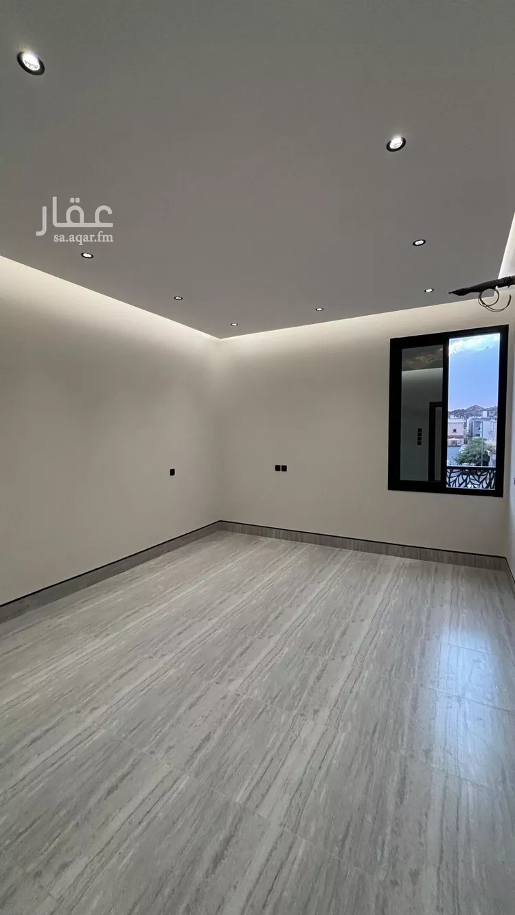 شقة للبيع في شارع ممر مشاه 588, حي الدفاع, مدينة المدينه المنوره, منطقة المدينة المنورة صورة 2