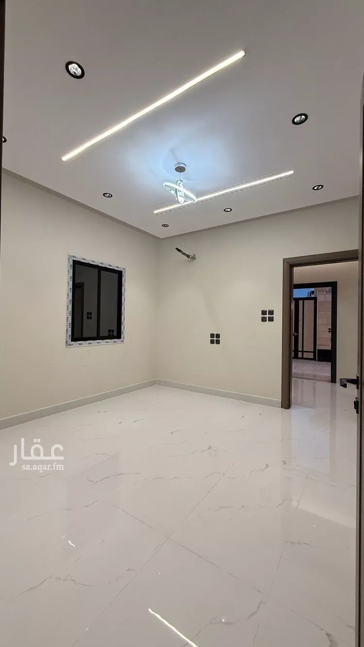 فيلا للبيع في شارع حسين ابن سليمان الحنفي, حي الدفاع, مدينة المدينه المنوره, منطقة المدينة المنورة صورة 3
