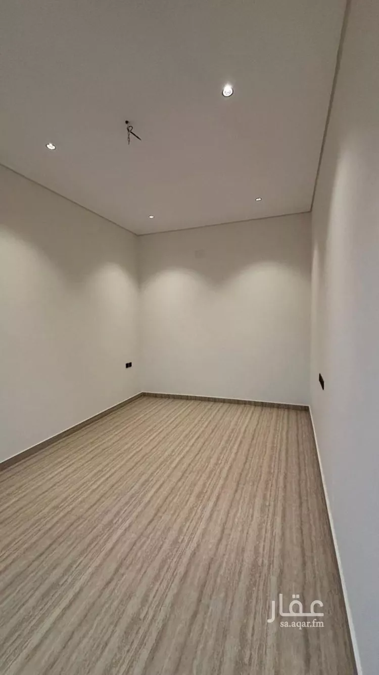 فيلا للبيع في شارع حجاج ابن عامر, حي وادي مذينب, مدينة المدينة المنورة, منطقة المدينة المنورة صورة 3