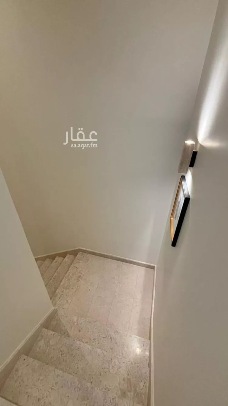 فيلا للبيع في شارع قتيبة ابن سعيد, حي وادي مذينب, مدينة المدينة المنورة, منطقة المدينة المنورة صورة 2