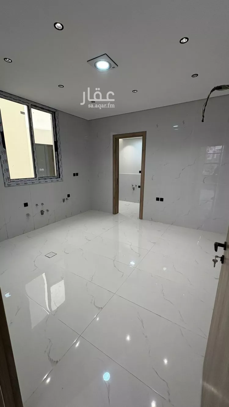 فيلا للبيع في شارع الاسود ابن عبد شمس البلوي, حي شوران, مدينة المدينة المنورة, منطقة المدينة المنورة صورة 4