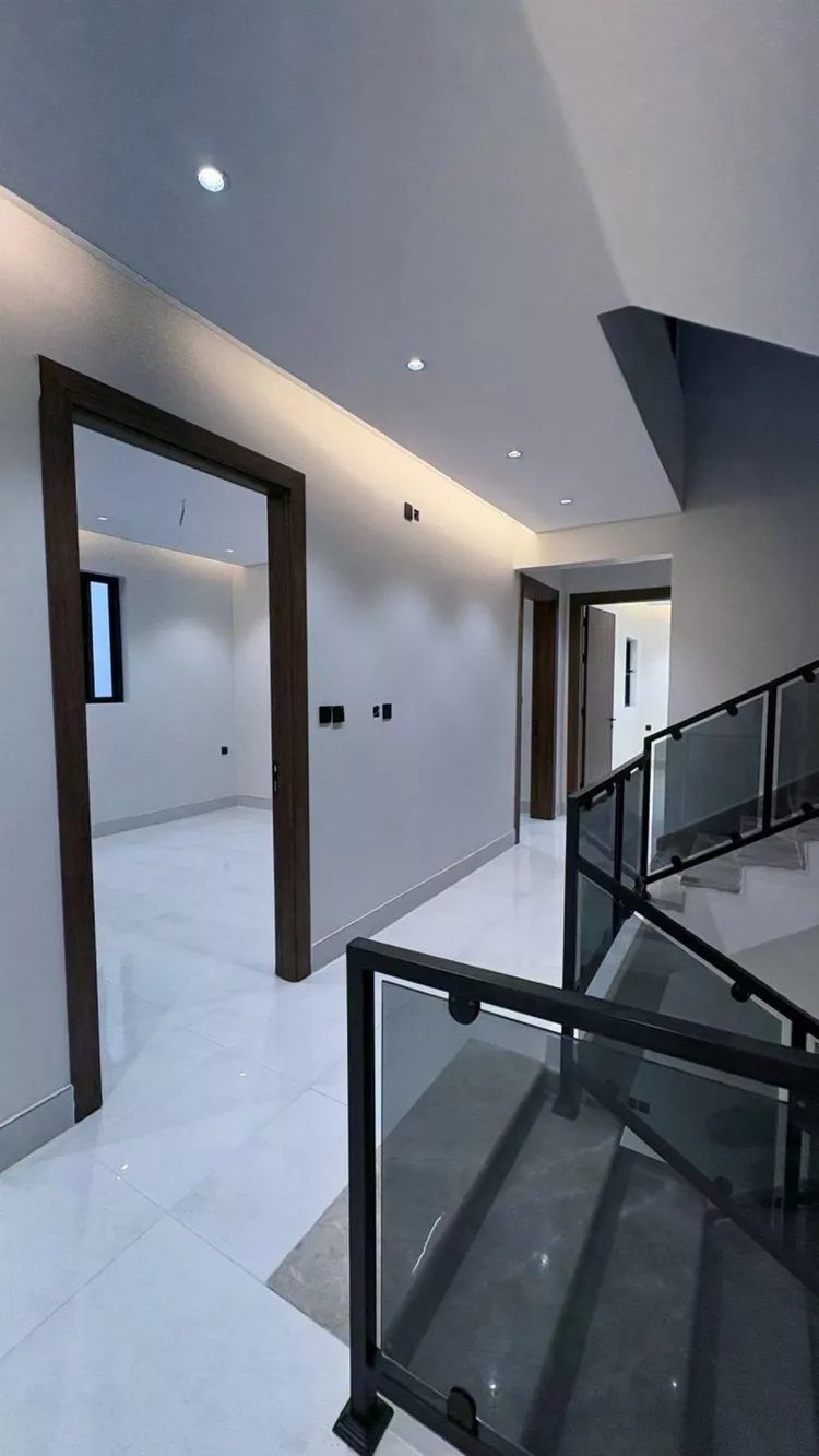 Floor for Sale in Medina Ad Difa 6